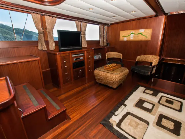 gulet-diamond-lila-018