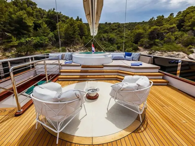 gulet-clase-azul-017