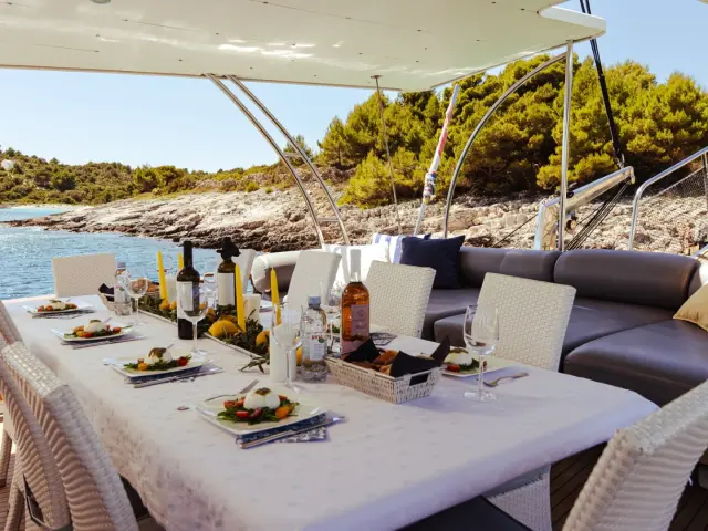 33__andjeo_food_service