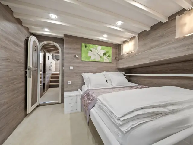 50__andjeo_double_cabin_-_bow