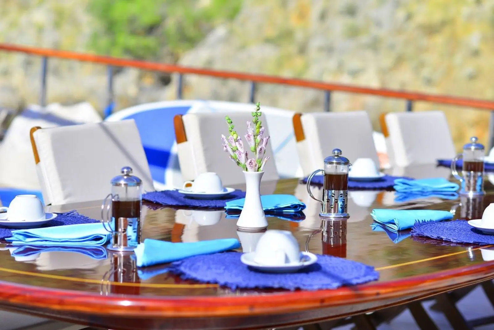 Turkish tea and the gulet charter